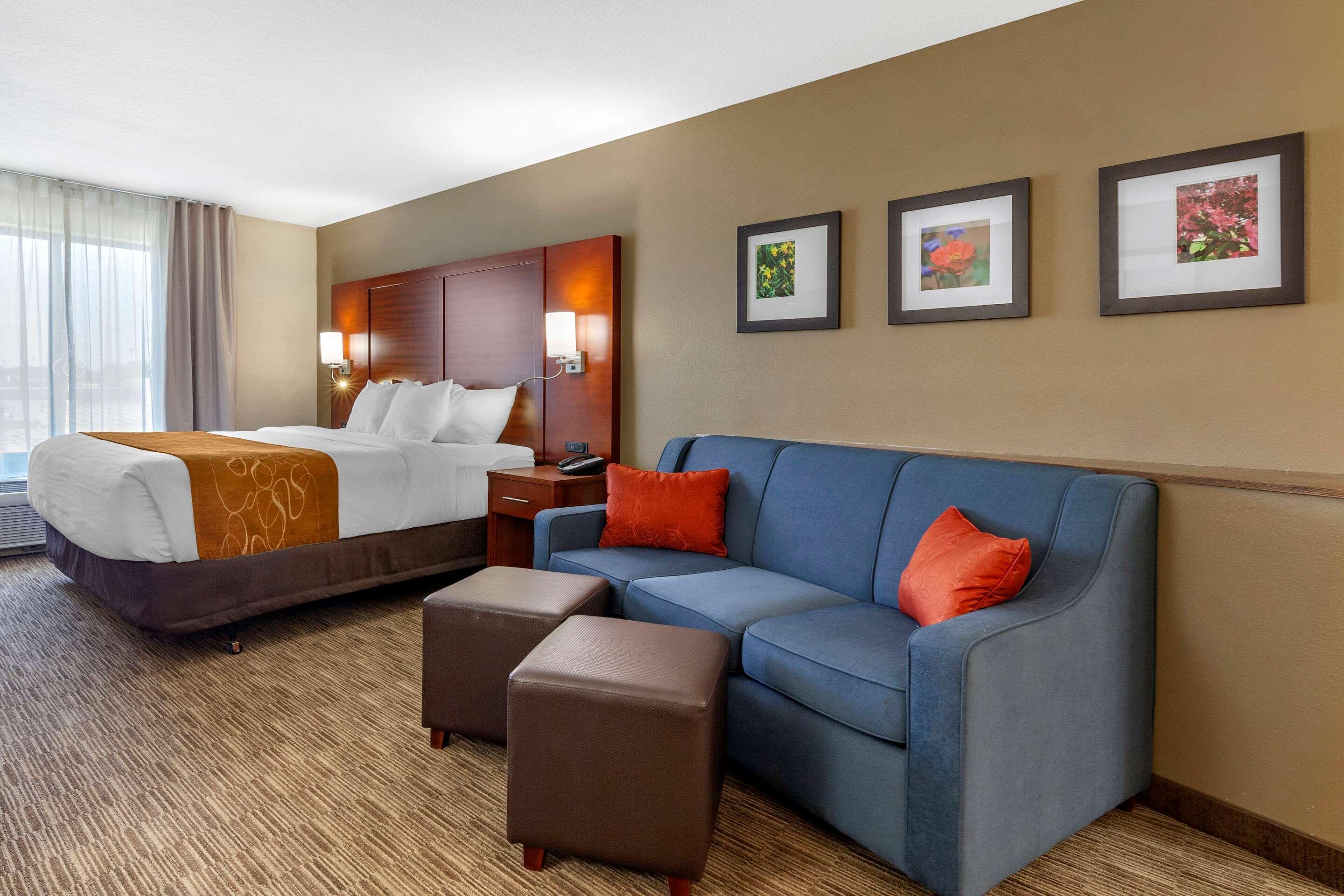 Comfort Suites Oshkosh Ngoại thất bức ảnh