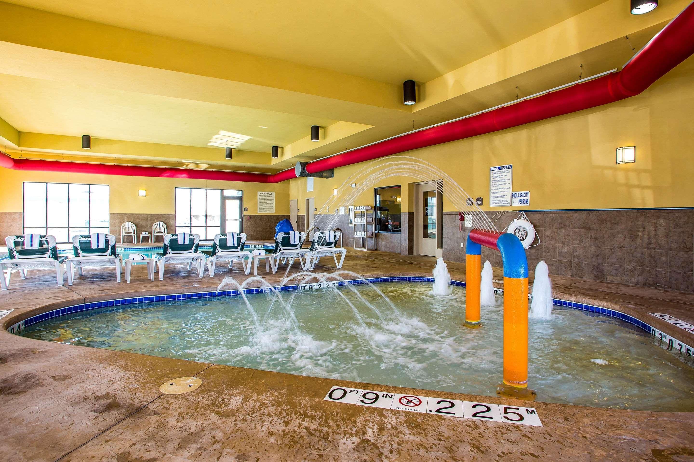 Comfort Suites Oshkosh Ngoại thất bức ảnh