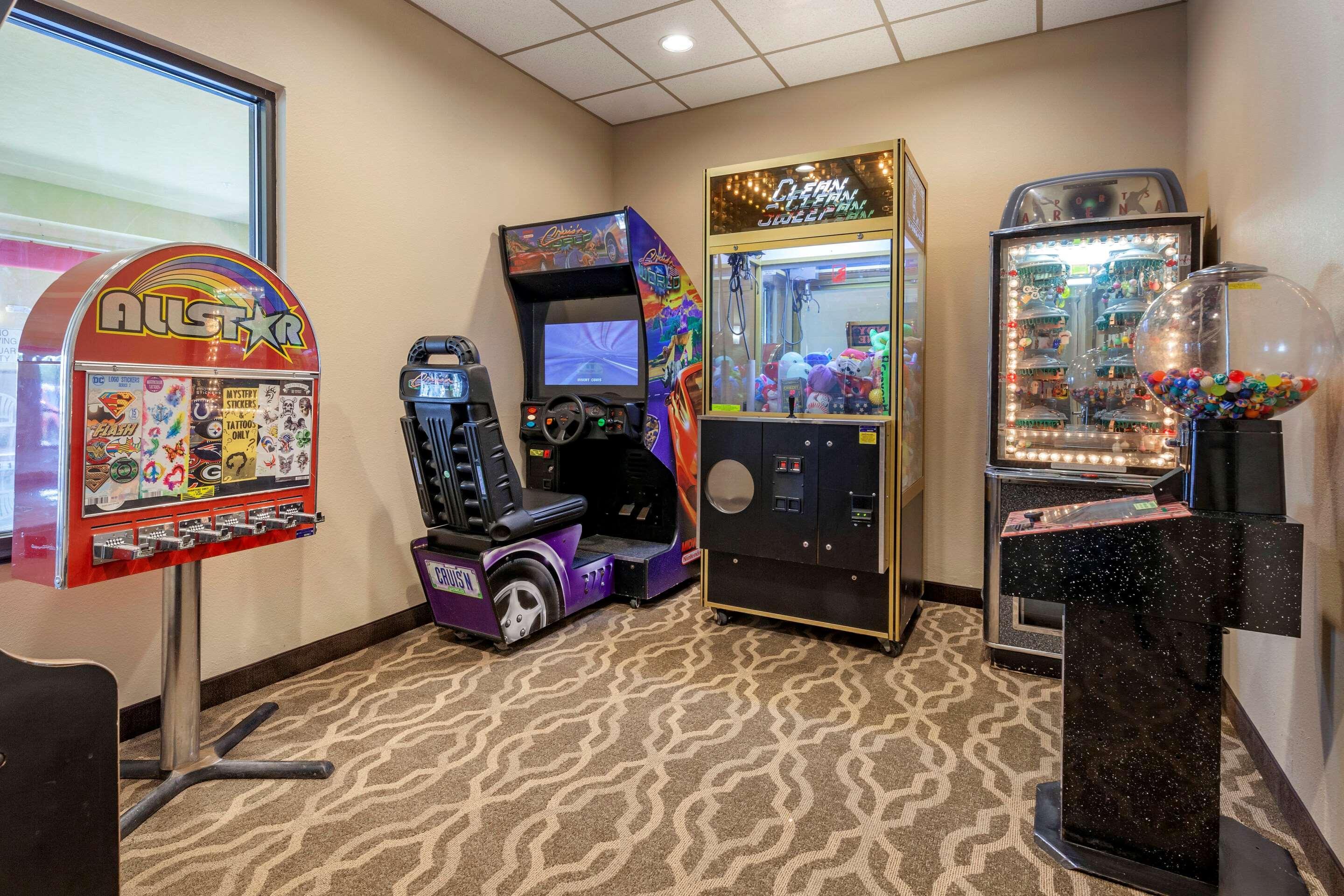 Comfort Suites Oshkosh Ngoại thất bức ảnh
