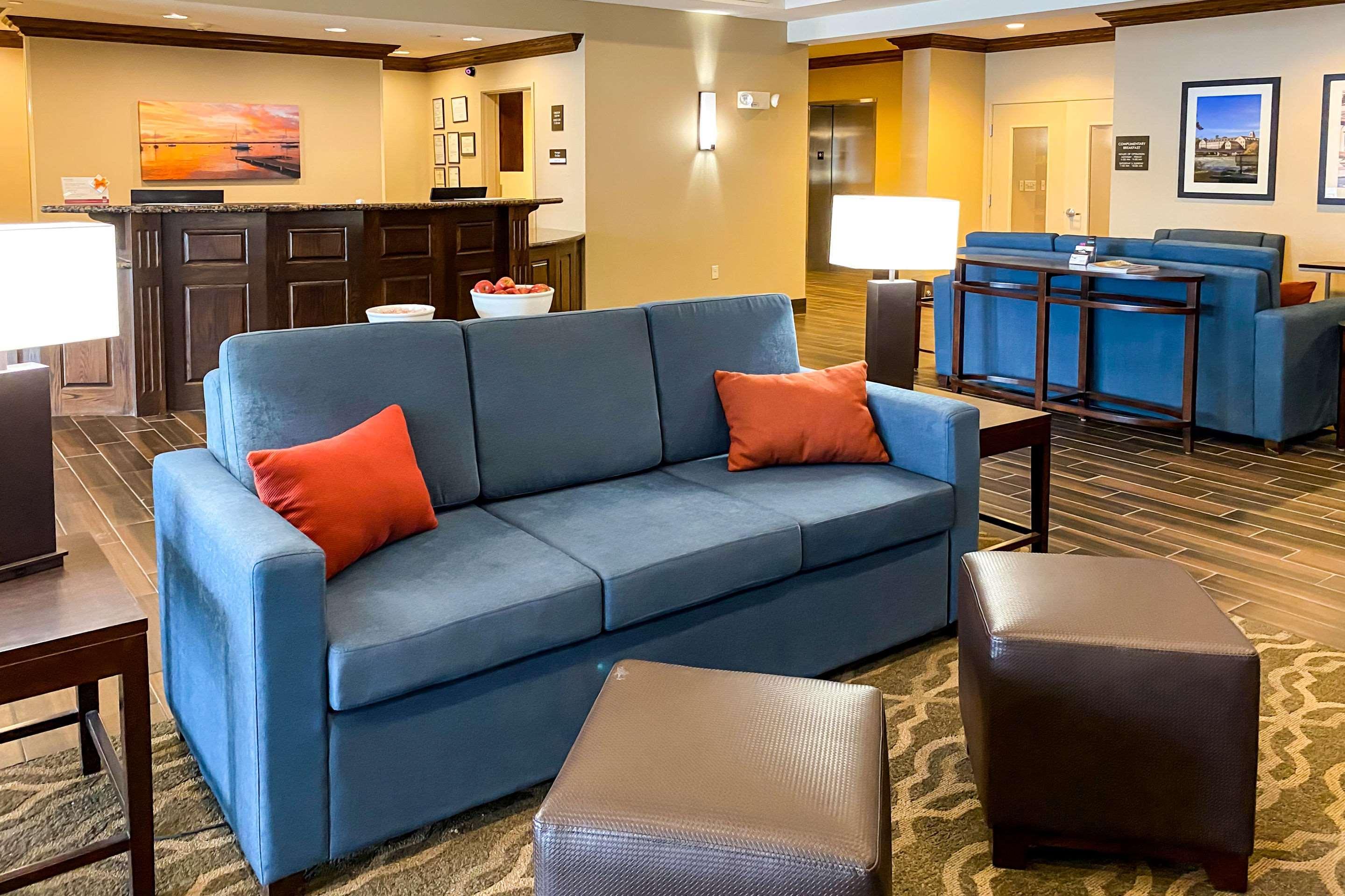 Comfort Suites Oshkosh Ngoại thất bức ảnh