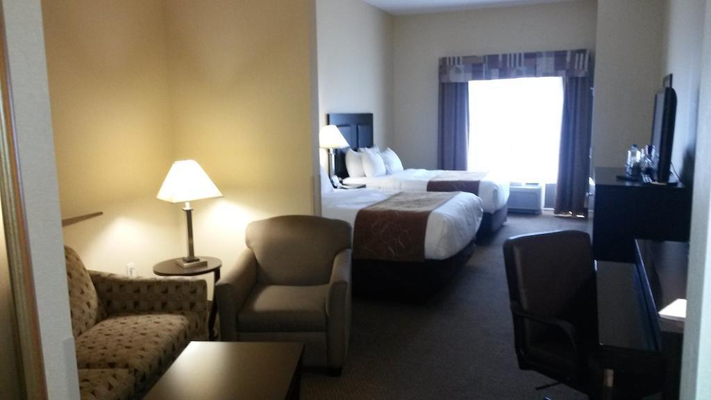 Comfort Suites Oshkosh Ngoại thất bức ảnh