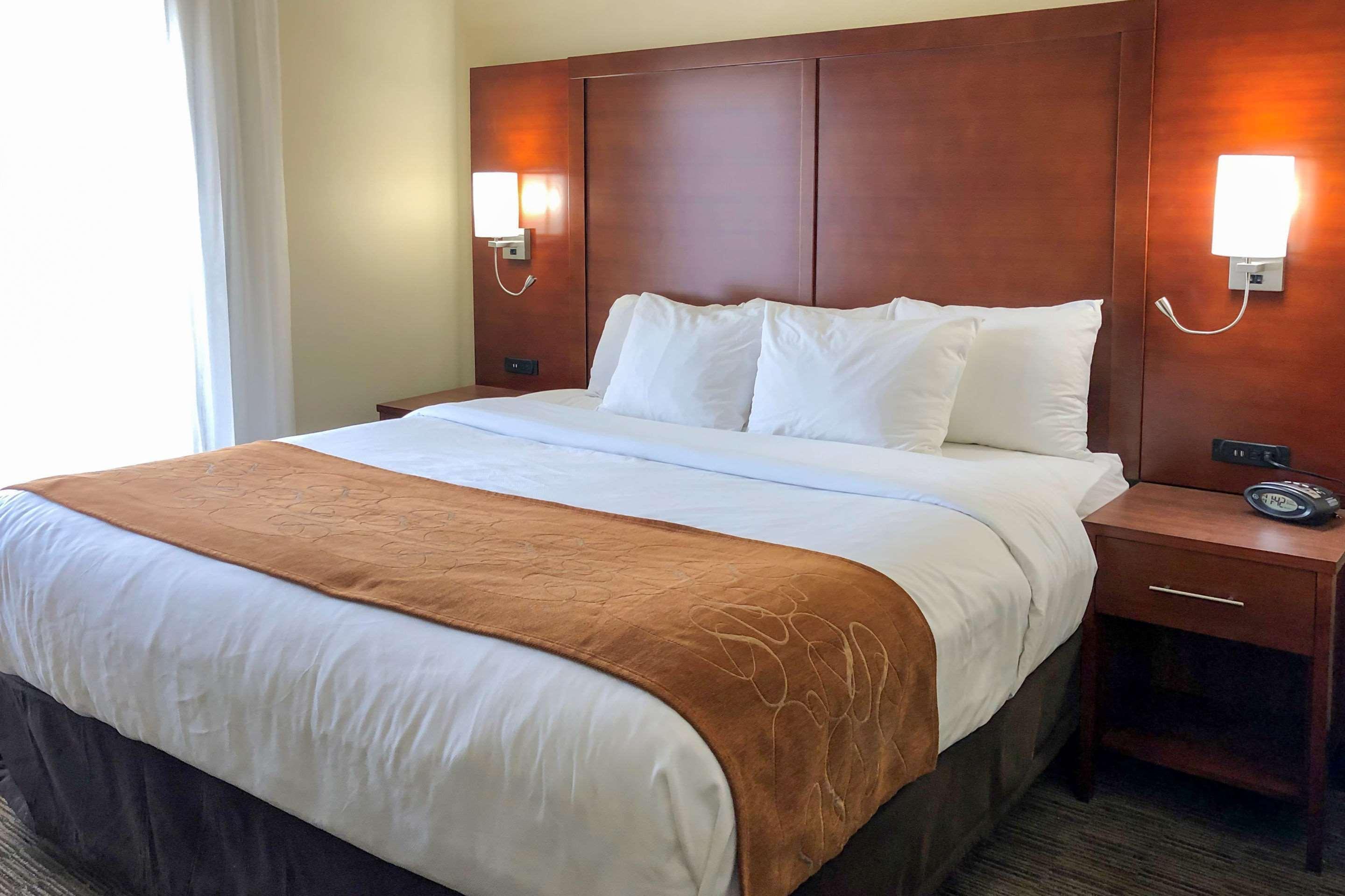 Comfort Suites Oshkosh Ngoại thất bức ảnh