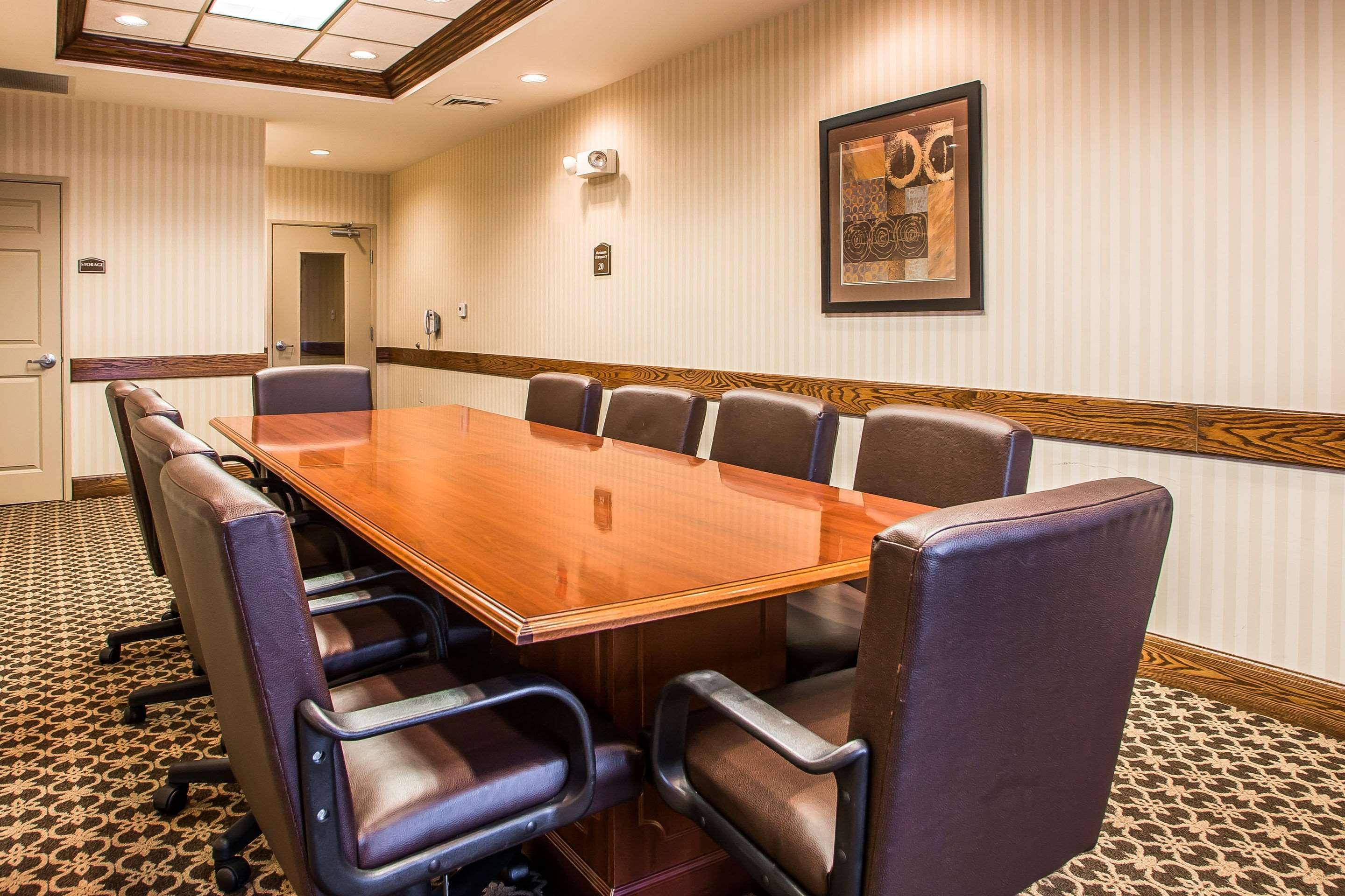 Comfort Suites Oshkosh Ngoại thất bức ảnh