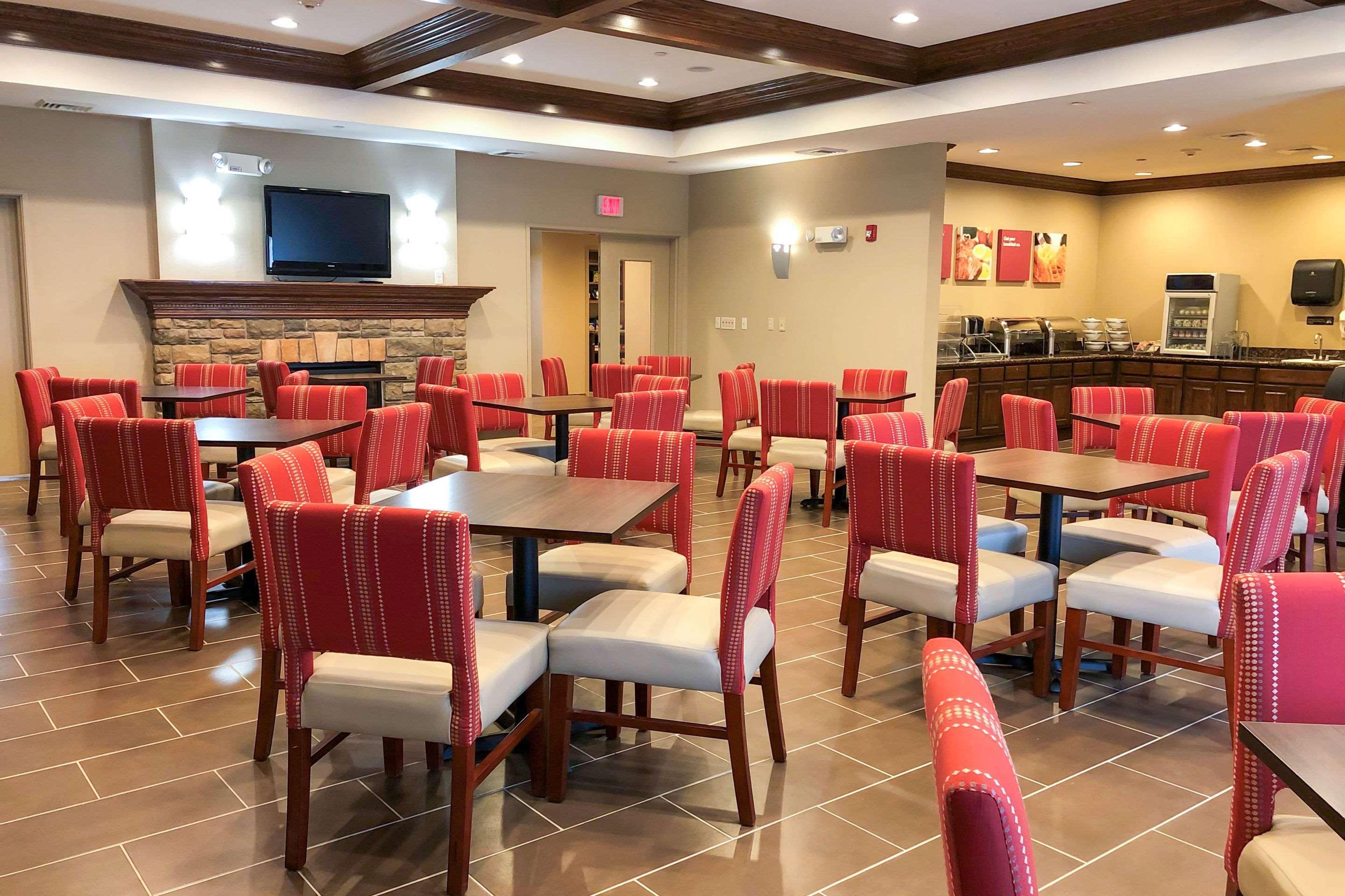 Comfort Suites Oshkosh Ngoại thất bức ảnh