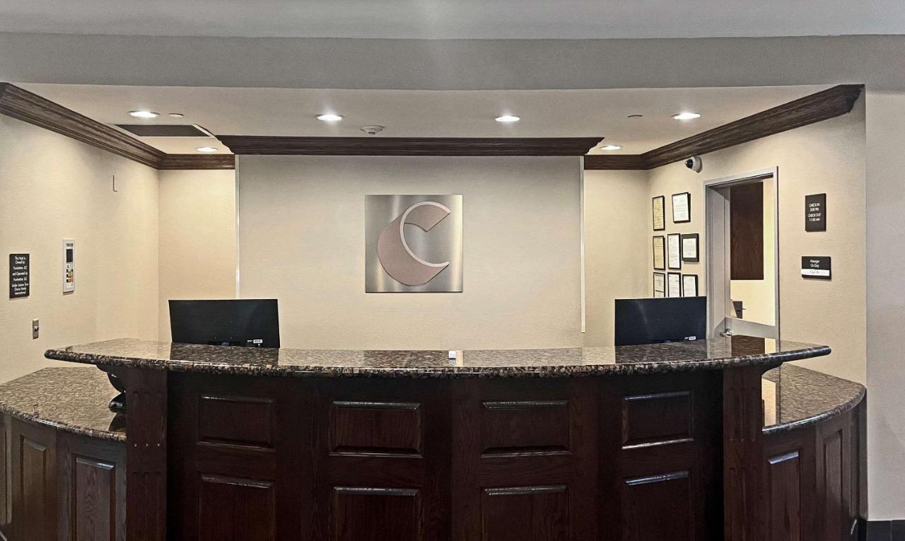 Comfort Suites Oshkosh Ngoại thất bức ảnh